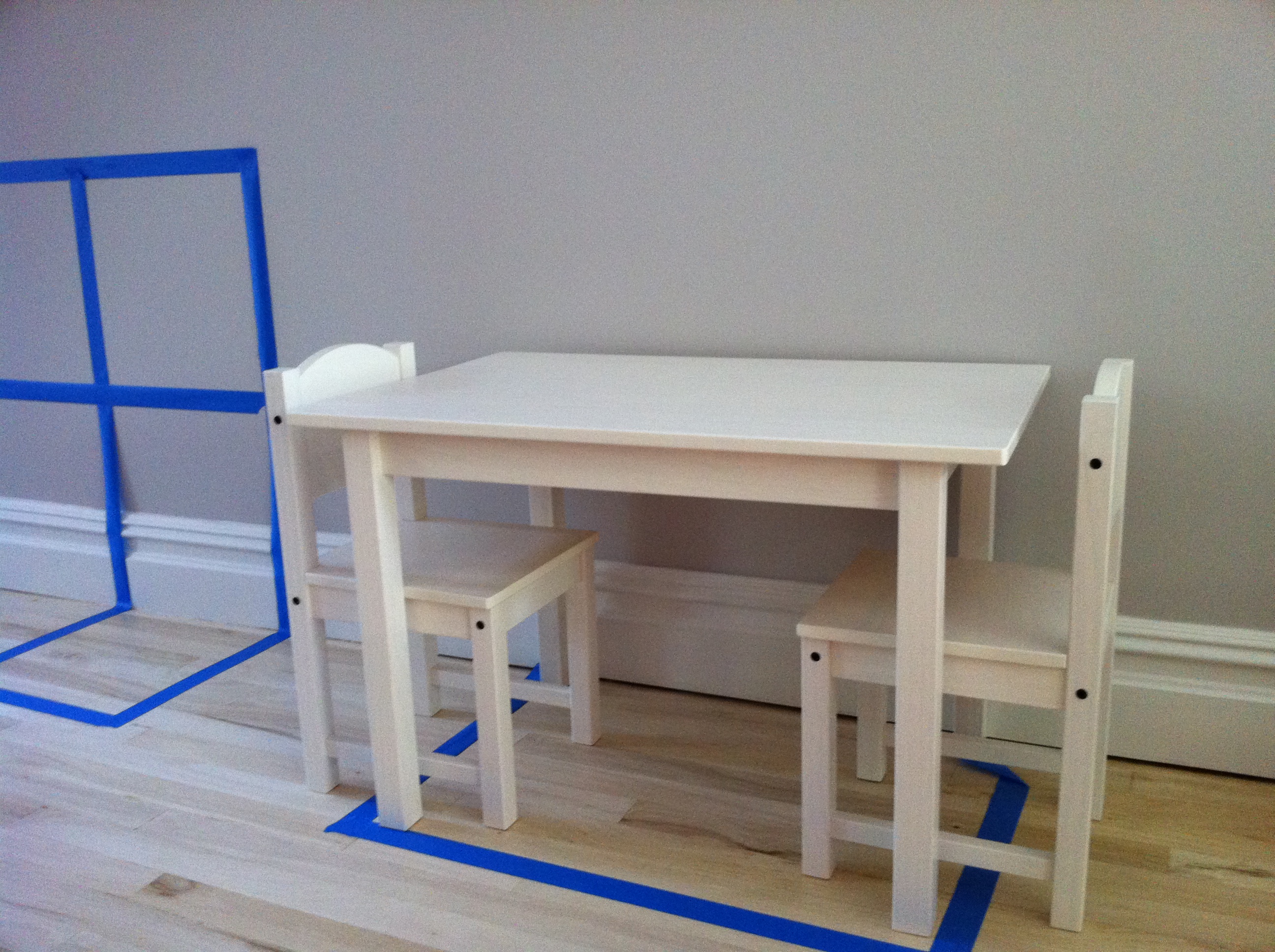 sundvik table and chairs
